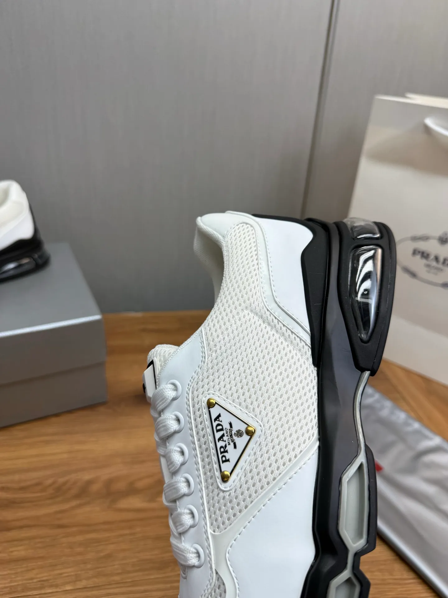 Men's shoes 💰660💰 [PRADA] Men's shoes are popular in the counter, high-quality shipments ✔️Official website synchronization, original imported cowhide with comfortable mesh + cowhide lining, 1⃣️:1⃣️reproduction, original factory air-cushioned original sole, 38-45